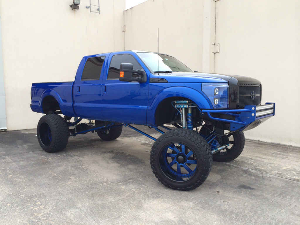 Ford 250 with huge lift